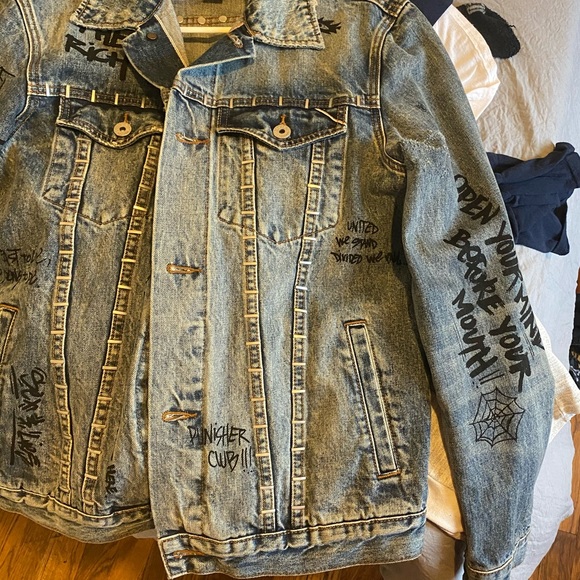 Jean Jacket - Picture 2 of 5
